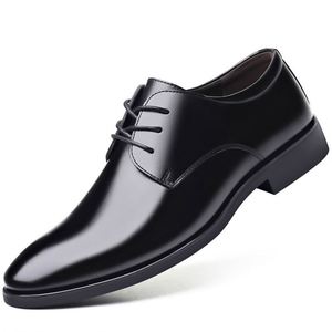 Chaussures de mariage et de bureau pour hommes, à bout pointu, respirantes, antidérapantes, pour l'automne et l'hiver, à lacets, pour occasions formelles - Product Image 4
