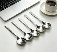 Ensemble de couverts modernes en acier inoxydable de qualité restaurant, réutilisables et durables, cuillère et fourchette légères pour la restauration et les événements