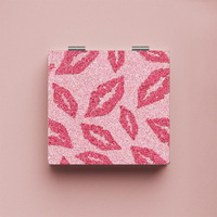 Cermin Tangan Mini Motif Pink Manis, Cermin Dompet Ringan, Hadiah untuk Anak Perempuan, Aksesori Kosmetik untuk Riasan Harian dan Perawatan di Luar Ruangan