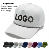 Casquette de golf sportive unisexe personnalisée à cinq panneaux en polyester/nylon imperméable avec perforations découpées au laser pour une performance optimale