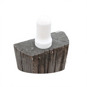 Ensemble de 2 clochettes en bois artisanales, design traditionnel pour la décoration de la maison, utilisation sur la table de Noël - Product Image 5