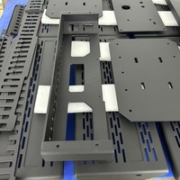 Usinage CNC fiable de profilés industriels en aluminium pour structures de cadre