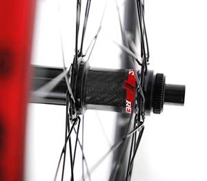 Rueda de radios de carbono para Bicicleta de montaña, llanta ligera de aleación de aluminio <span class=keywords><strong>Rin</strong></span> <span class=keywords><strong>29</strong></span>, piezas de repuesto para RS-M402CB - Product Image 2