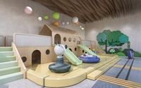 Parque Infantil Comercial Interior de Madera con Tobogán Doble, Piscina de Pelotas, Casa de Escalada y Zona Sensorial para Guarderías y Centros Comerciales