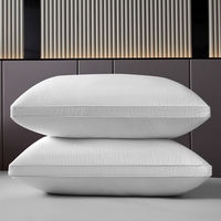 Oreiller confortable et doux de qualité supérieure pour hôtel de luxe / Oreiller en alternative au duvet