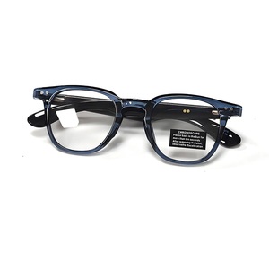 Nouvelles Lunettes Intelligentes IA GT52 pour Hommes – Multifonctionnelles : Traduction, Écoute Musicale, Appels – Lunettes IA Anti-Lumière Bleue 2026 - Product Image 1