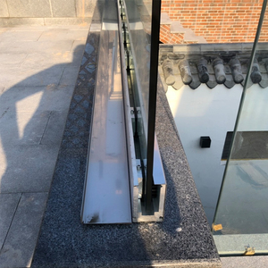 Système de garde-corps en aluminium <span class=keywords><strong>à</strong></span> LED design moderne, canal en U de 10 mm, 11 mm, 12 mm, clôture de <span class=keywords><strong>piscine</strong></span>, verre trempé, balcon, villa, hôtel - Product Image 3