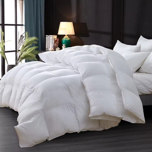 Piumino <span class=keywords><strong>Invernale</strong></span> di Qualità Alberghiera, Trapuntato e Caldo, Imbottito in Piuma d'Oca e d'Anatra per Letto <span class=keywords><strong>Matrimoniale</strong></span> - Product Image 1
