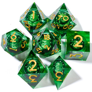 Venta al por mayor nuevo juego de <span class=keywords><strong>dados</strong></span> de resina de ángulo recto con logotipo personalizado tallado <span class=keywords><strong>muchos</strong></span> lados <span class=keywords><strong>dados</strong></span> afilados para Dnd RPG - Product Image 1