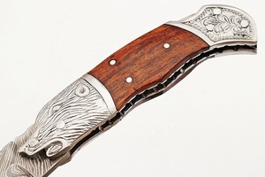 มีดพับพกพาเหล็กดามัสกัสแบบกำหนดเองด้ามจับไม้ชื่อและโลโก้ส่วนตัวคุณภาพสูงสำหรับการล่าสัตว์การตั้งแคมป์ของขวัญที่เหมาะ - Product Image 4