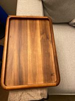 Faltbares Holz-Bambus-Sofatablett mit Clip-Design für Wohnzimmer Snacks Getränke Laptop & Fernbedienungshalter