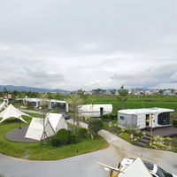 Cabane de glamping extérieure avec fenêtres panoramiques, spacieuse, multifonctionnelle, mobile, en acier galvanisé, pod spatial de luxe personnalisé
