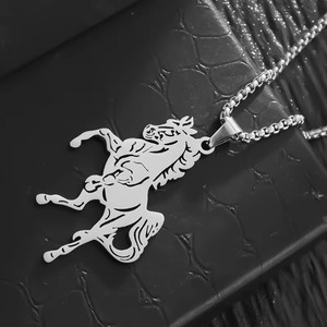 Nuova Collana con Ciondolo Placcato <span class=keywords><strong>Oro</strong></span> in Acciaio Inossidabile, Stile Hip Hop, a Forma di Cavallo, per <span class=keywords><strong>Uomo</strong></span> e Donna - Product Image 3