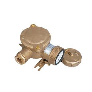 Enchufe e Interruptor Marinos Impermeables de Cobre CZH101 para Uso en Interiores y Exteriores con Voltaje Nominal de 125V para Aplicaciones Industriales - Product Image 1