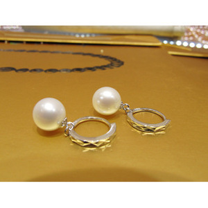 A-Lian Pearl Earrings 9-10mm S925 <b>Silver</b> <b>Hoop</b> Korean Style Freshwater Pearl AAA Grade Geometric Design Everyday Wear - Product Image 3