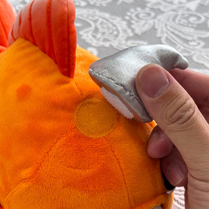 Juguete de Peluche Eléctrico Personalizado al por Mayor, Pez Dorado Cantante con Sombrero, Juguete de Peluche Electrónico OEM - Product Image 4