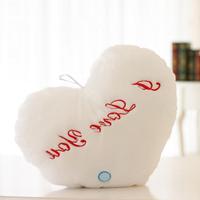 Kustom grosir diskon besar-besaran hadiah Hari Valentine aku mencintaimu bentuk hati bantal bercahaya kreatif bersinar mainan LED cahaya mewah mainan