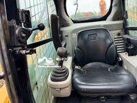Chargeuse sur pneus Caterpillar 246D d'occasion avec cabine climatisée, faible nombre d'heures, pour travaux de construction