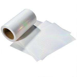 Proveedor de Materiales, Vinilo Autoadhesivo Transparente con Patrón de Amor Holográfico, Laminado Holográfico en Rollo - Product Image 2