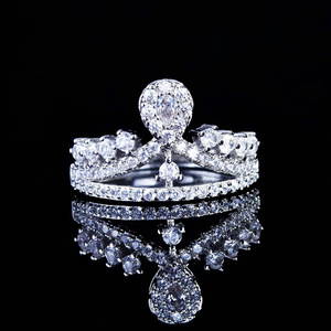 Anello Corona da Donna alla Moda con Zirconi, Micro Pavé, Pietre Intere, Aperto e Regolabile, Gioiello Statement per Fidanzamento - Product Image 6