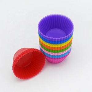 Bestseller: Wiederverwendbare Runde Silikon-Muffinförmchen in Regenbogenfarben, Lebensmittelechte Cupcake-Förmchen für die Küche, Backzubehör und Kuchenformen - Product Image 2