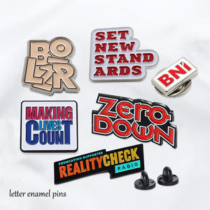 Fabrika özel emaye <span class=keywords><strong>Pin</strong></span> altın gümüş hediyelik eşya 2d 3D takım kadınlar erkek yaka <span class=keywords><strong>Pin</strong></span> broş alaşım Metal şapka pimleri hediye kutuları ile - Product Image 2