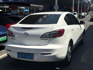 <span class=keywords><strong>Mazda</strong></span> <span class=keywords><strong>3</strong></span> Axela 2015, 1.6L, Gasolina, Sedán, Automático, Volante a la Izquierda, Auto Usado para Exportación - Product Image 2