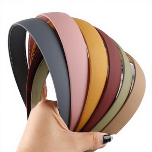 Diadema de plástico Runfuduo de 2.5 cm de ancho con borde clásico, accesorios de pintura, antideslizante, estilo europeo y americano, para mujer, para lavarse la cara - Product Image 4