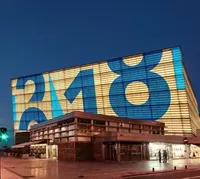 Guirlandes lumineuses LED programmables pour Noël, rideaux lumineux LED RGB pour décoration extérieure, mur vidéo LED personnalisé, filet LED personnalisé P50