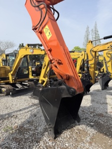Excavatrice d'occasion de haute qualité Hitachi ZX120 12 tonnes, pelle hydraulique sur chenilles d'occasion ZX210 ZX200-3G ZX350-3G, haute qualité - Product Image 4