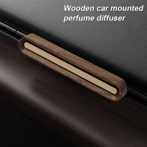 2025 Mini voiture sortie <span class=keywords><strong>d</strong></span>'air diffuseur longue durée voiture arôme <span class=keywords><strong>d</strong></span>ésodorisant diffuseur évent parfum Clip <span class=keywords><strong>d</strong></span>écoration intérieure pour les femmes - Product Image 2