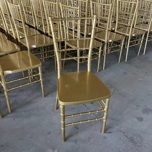 Sedie Chiavari in Resina Plastica Dorata di Alta Qualità per Eventi, Matrimoni e Banchetti - Product Image 3