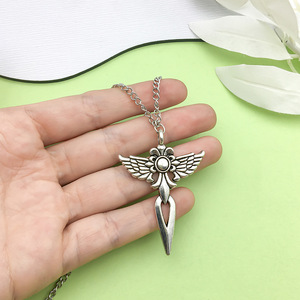 Pendentif croix ailée vintage en alliage d'argent pour accessoires créatifs DIY, cadeau, bijoux - Product Image 2