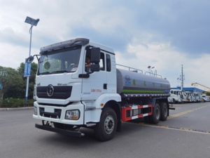 Camion HOWO per Aspirazione Fognaria e Lavaggio ad Alta Pressione per Lavori di Sanificazione - Product Image 3