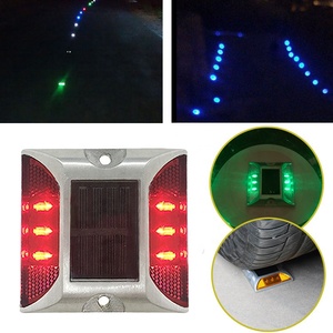 Luce Segnaletica Stradale Lampeggiante ad Alta Luminosità IP68, Prezzo di Fabbrica, Riflettente in Alluminio, LED Solare Cat Eye TRAFFIC - Product Image 6