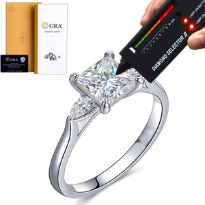 <span class=keywords><strong>Bague</strong></span> en moissanite plaquée platine 1,2 carat de forme carrée, <span class=keywords><strong>bague</strong></span> de fiançailles tendance pour femmes avec certification GRA - Product Image 1