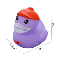 Canard personnalisé en caoutchouc jaune bleu vert de 3 pouces Jouet de bain en résine PVC Clin d'oeil de plongée en plastique en vrac Canard couineur personnalisé