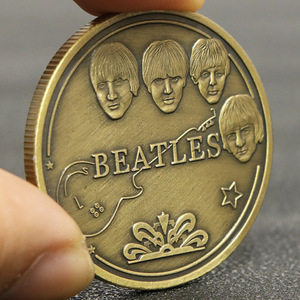Pièce de monnaie commémorative en bronze des <span class=keywords><strong>Beatles</strong></span>, groupe britannique de Liverpool, 1960-1970, cadeaux de collection pour les fêtes et les articles fantaisie - Product Image 1