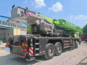 Grue mobile Zoomlion d'occasion de 70 tonnes ZTC700, grue à flèche télescopique hydraulique sur camion, utilisée aux Philippines - Product Image 3