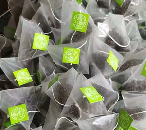 Natural Herbal Detox Tea with <strong>Mint</strong> and Lemongrass Flowers in Pyramidal Tea Bag Packaging <strong>Mint</strong> Tea Bag - Product Image 4