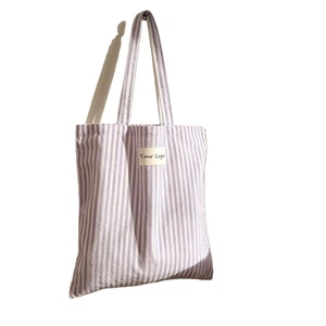 Bolsa de Mano de Lona de Algodón a Rayas, Estilo Moderno, Reciclada, Reutilizable, Tamaño Estándar, con Etiqueta - Product Image 1