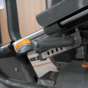 Entrenador de prensa de piernas sentado en el centro de fuerza Máquina de prensa de cuerpo inferior sentado de grado gimnasio para fuerza de glúteos de definición de muslo - Product Image 6