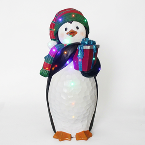 Pingouin de Noël avec lumières LED - Product Image 1