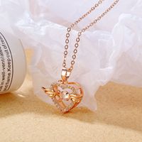 Roosgouden engelenvleugels hart ketting van roestvrij staal met sprankelende dansende zirkonia diamant fladderende hanger voor vrouwen, liefdessieraden