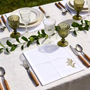 <span class=keywords><strong>Serviette</strong></span> de table carrée et torchon de banquet de <span class=keywords><strong>mariage</strong></span> en coton lin français brodé feuille d'or pour table de salle à manger occidentale d'hôtel - Product Image 2