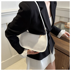 Bolso de Hombro Coreano de Alta Calidad, Nuevo, Color Sólido, Bolso Pequeño para Llevar al Hombro - Product Image 6