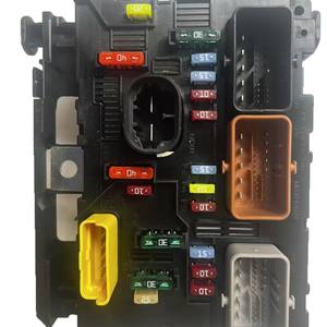 Portafusibles Yunnuo 9664055780, Componente Eléctrico Automotriz para Uso en Automóviles - Product Image 5