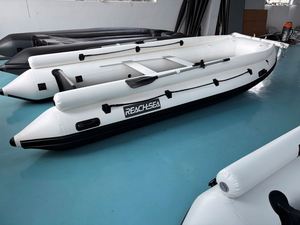 Dinghy à propulsion à jet 4,7 m pour 8 personnes, couleur blanche, avec fond renforcé et housse en tissu, pour divertissement en plein air, fabriqué en Chine (OEM/ODM) - Product Image 6
