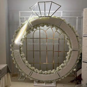 Décoration de mariage et de demande en mariage pour la Saint-Valentin, toile de fond florale en roses ivoire avec anneau de fleurs en diamant et éclairage - Product Image 3