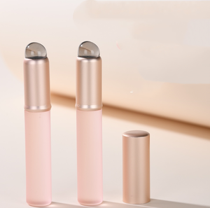 Brocha de Maquillaje de Silicona de Lujo, Nueva, con Descuento, para Labios, Brillo Labial, Mascarilla Labial, Lápiz Labial, Corrector, con Tapa - Product Image 1